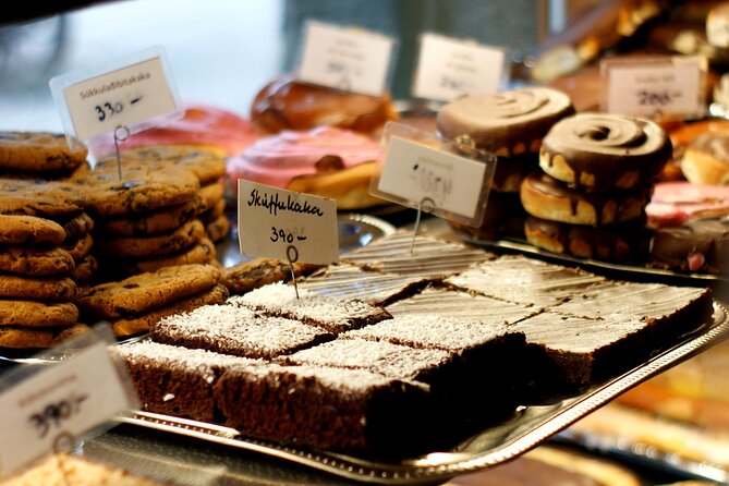 The Icelandic Sweet Tooth Tour - Guides, group size, and the personal feel (max 12)
