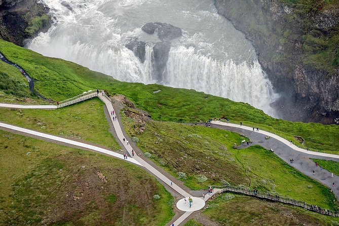 Viking Horse Riding and Golden Circle Tour from Reykjavik - Why the Icelandic horses feel different (and usually calmer)
