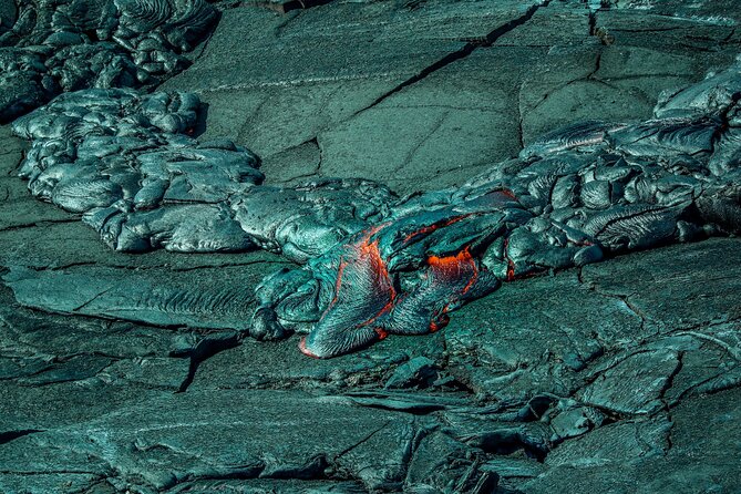 Volcano Tour on Reykjanes Peninsula Including Icelandic Snacks - From Reykjavik Pickup to the Mid-Atlantic Rift Drive