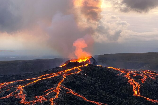 Volcano Tour on Reykjanes Peninsula Including Icelandic Snacks - Reliability and Weather: The Two Real Variables