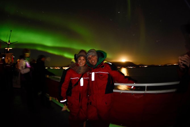 Winter Whale Watching and Northern Lights Cruise from Reykjavik - Wildlife Exhibition + onboard commentary: making the sightings click